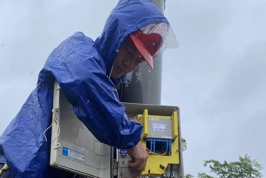 逆风而上战暴雨｜直击广东多地暴雨救援一线