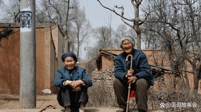 弟弟一家4口来打工，想暂住哥哥家一年，哥哥拒绝我也寄人篱下