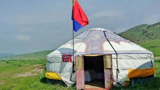 内蒙古通辽市扎鲁特旗： 移动蒙古包警务室为游客、牧民护航