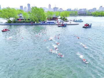 第十届中国·济南冬季畅游泉水国 际公开赛拉开战幕