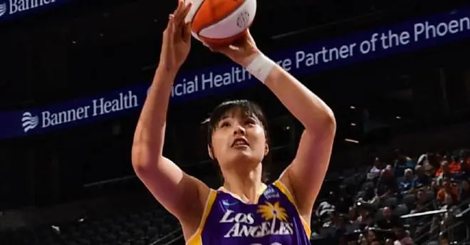 WNBA：李月汝连续两场0分+2前板全队最高 火花惜败卫冕冠军