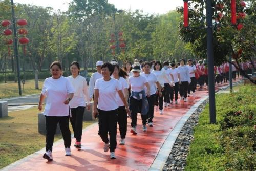 济宁市任城区南张街道举行“强国运动·健步走”“学习强国”线下活动