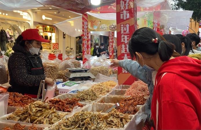 海口琼山区年货集市开市！年味儿，浓了！