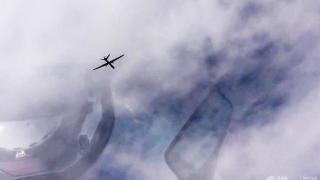 俄军战机在黑海上空拦截一架美国无人机