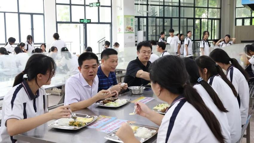 珠海：取消学校教工食堂，逐步师生“同餐同菜同价”！