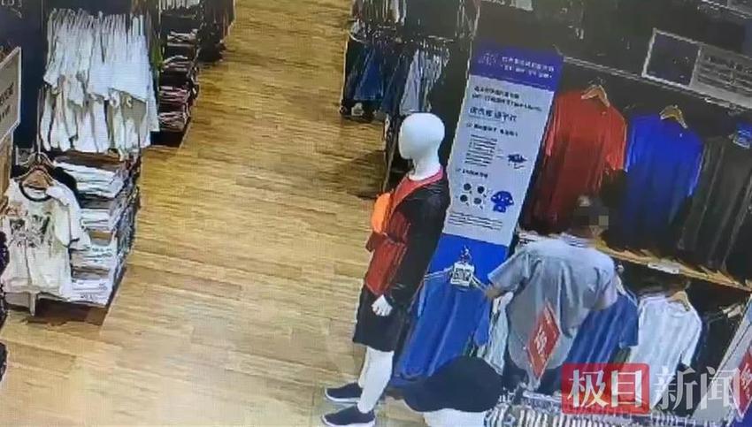 武汉一男子两进两出服装店，每次出来都胖一圈，咋回事？