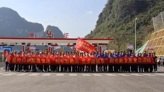 通车在即！岳圩口岸联线公路项目阳光跑火力全开