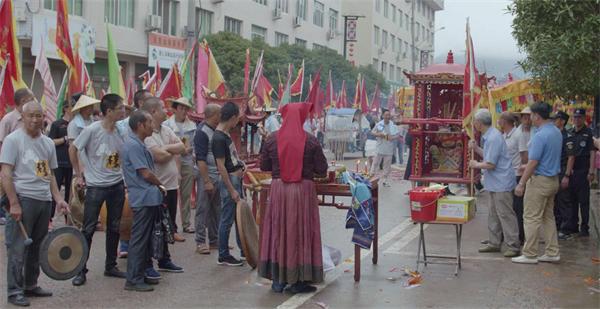 影视播报：电影《夏至廊桥》1月13日温州首映