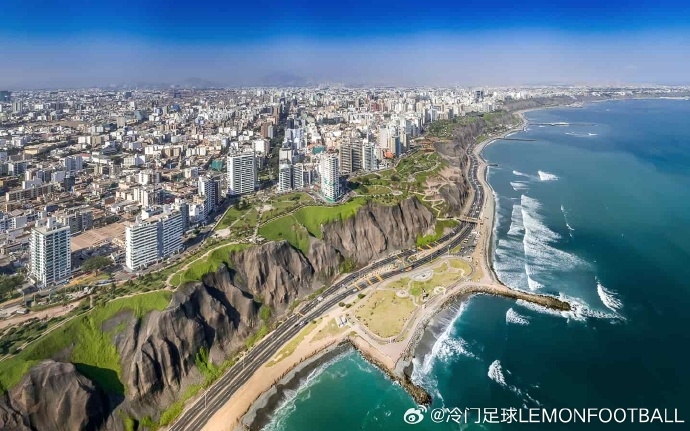 球场丨秘鲁体育大学，纪念体育场