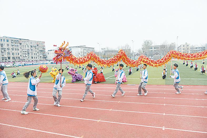 青春开高    拼搏有我