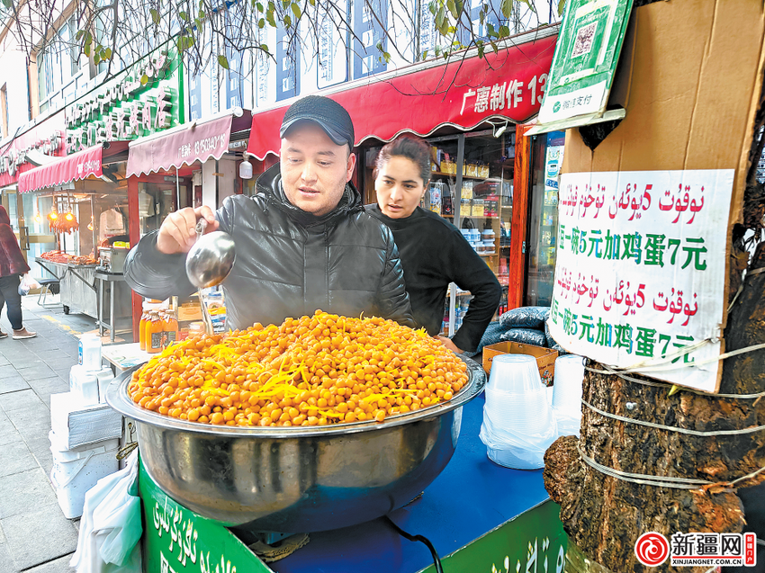 天山区着力打造三条巷道美食街区 巷子里品味地道新疆味