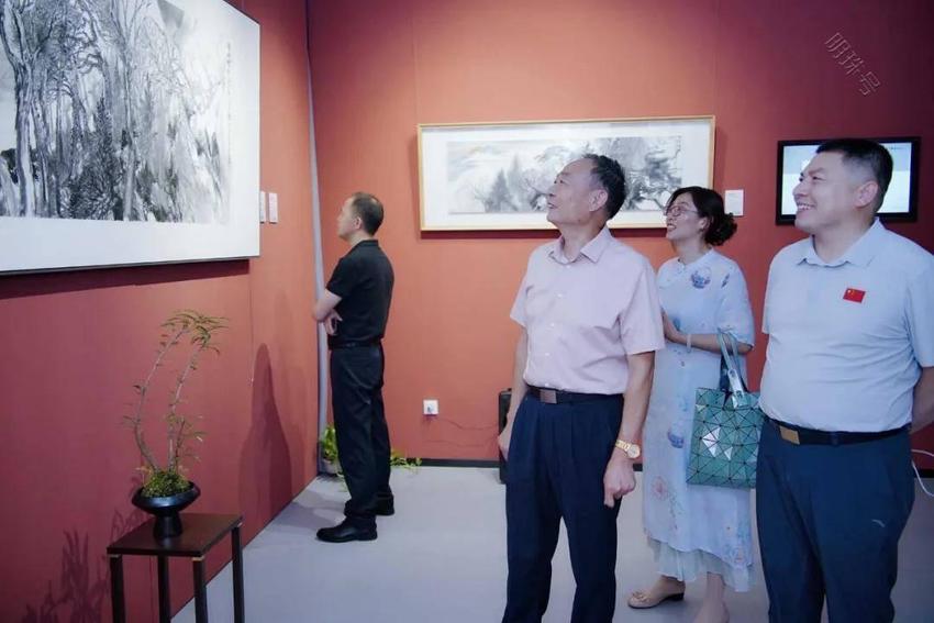 “小暑雅集·现代金陵山水画名家崔见精品展”在大贺艺术空间隆重