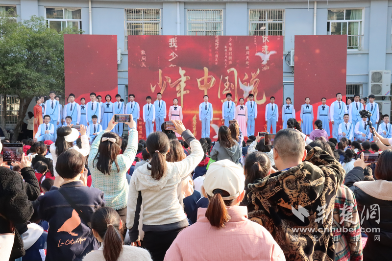 六中位育中学举办文化艺术节 学生：每一个节目都太棒了！