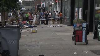美国纽约曼哈顿区发生持刀伤人事件 3人受伤1人死亡