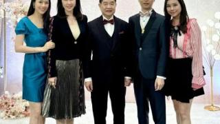 香港著名商人儿子结婚邀TVB女星赴宴，现场百无禁忌唱《越难越爱》