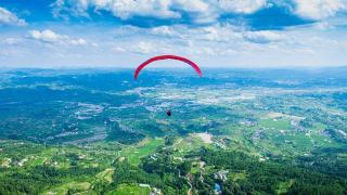 来贵州体验天空之旅 这5家滑翔伞基地不能错过