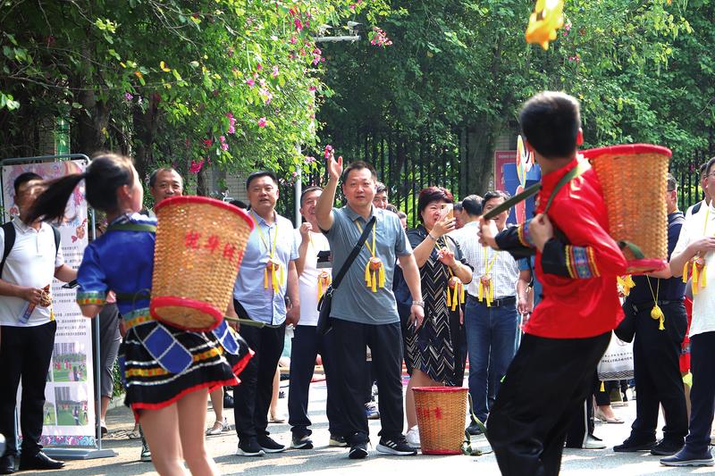 优秀校长聚邕城  交流分享教育心得