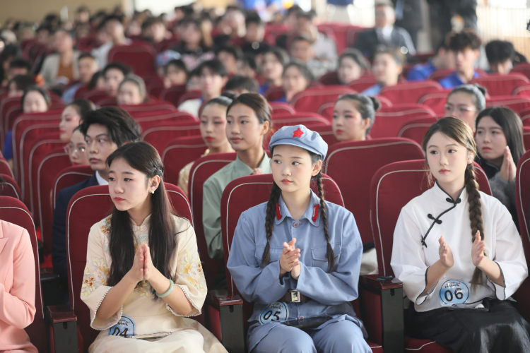 感受中华诗词文化魅力 来听学生们发自肺腑的声音