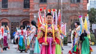 南通新春民俗大巡游 全城沸腾！万人空巷！安顺屯堡文化让广大市民惊艳！