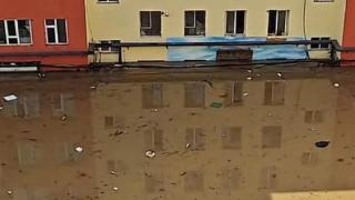 吉林临江暴雨致市区局地积水深度超过2米