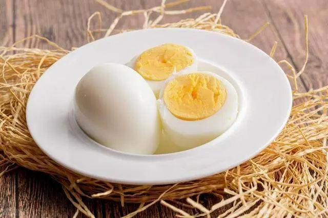 血脂高的人要远离鸡蛋？忠告：不止是鸡蛋，这3种食物不妨也少吃
