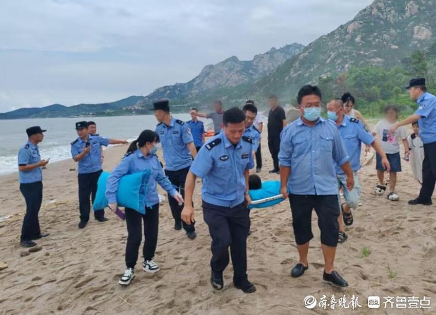 为救女儿男子被卷入巨浪，青岛大叔跳海救人力竭，众人接力救援