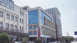 “毛衫小镇”探新路