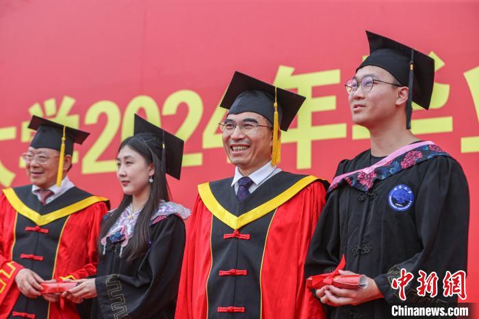 南昌大学举行2024年毕业典礼