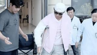 刘畊宏被迫停止跳操！脚部受伤严重需坐轮椅，两年半努力一夜归零