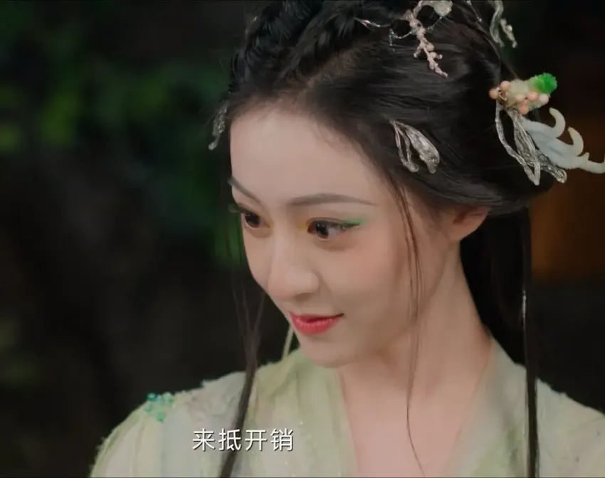 《狐妖小红娘》女三号“桃花眼”太美，灵动中透着妩媚，一颦一笑尽是风情