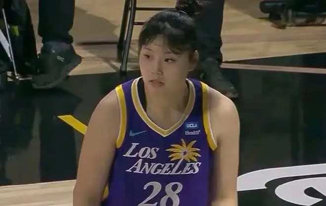 WNBA：李月汝连续两场0分+2前板全队最高 火花惜败卫冕冠军