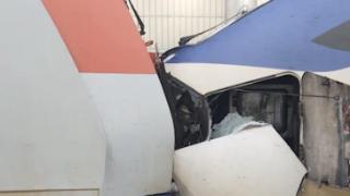 韩国首尔两辆火车相撞：载287名乘客 致列车脱轨4人受伤