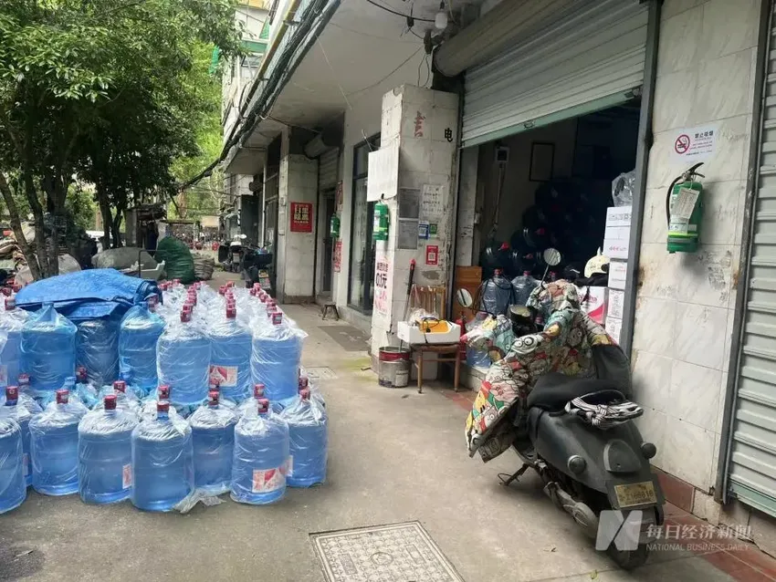 “水战”未了局：农夫山泉重返纯净水赛道，娃哈哈的挑战与反击