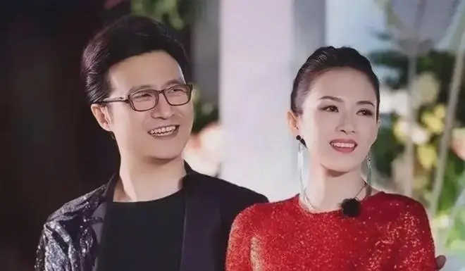 和章子怡离婚七个月后，汪峰高调示爱小19岁情人：这次也是真爱！