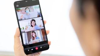 微信视频通话怎么开关摄像头？