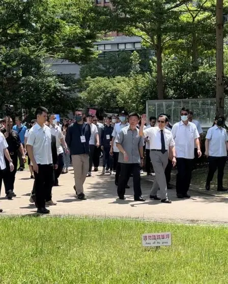 马英九回了趟母校，大陆师生来到“艋舺”