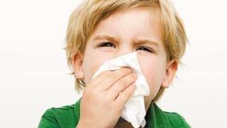 孩子咳嗽时，父母用这几个饮食偏方，可以帮助孩子止咳