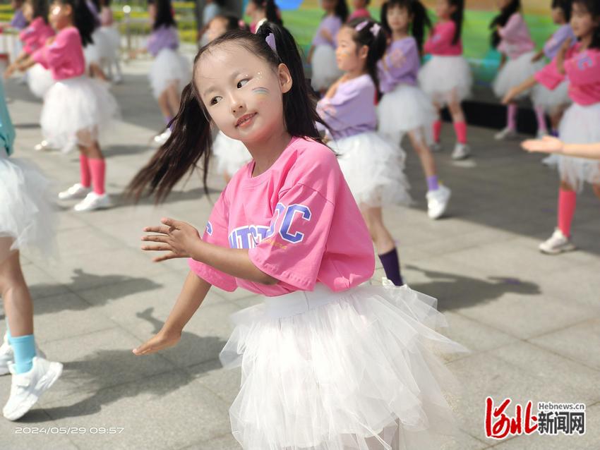 石家庄高新区西仰陵小学新队员入队仪式暨校园艺术节活动