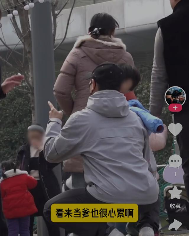 53岁吴奇隆带儿子玩耍，途中两次伸手教训儿子，刘诗诗缺席聚会