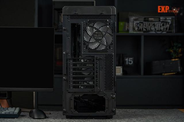 Thermaltake劲透 Ceres500 TGARG评测