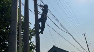 山东移动潍坊分公司：线缆整治在行动，擦亮城市“天际线”