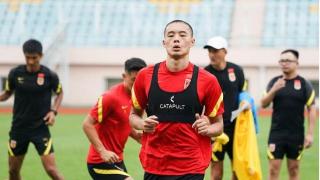 申花球员刘若钒因伤暂时退出，返回俱乐部进行治疗