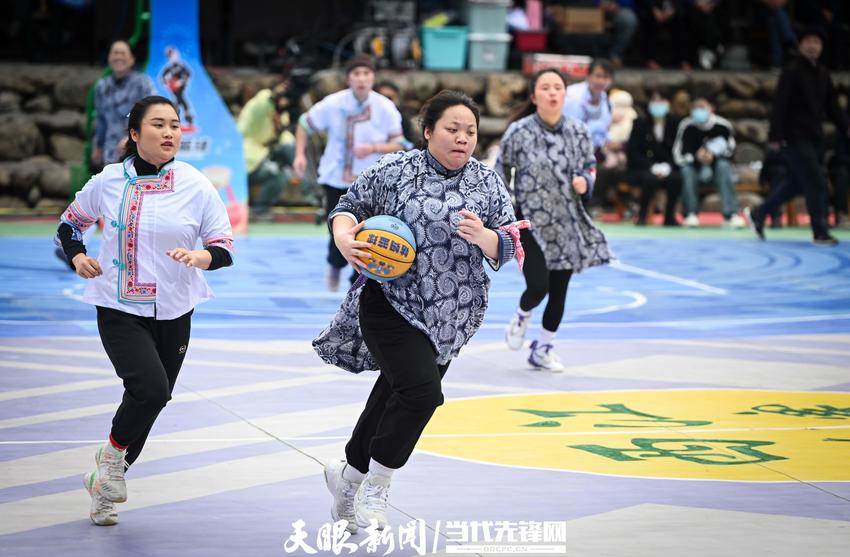 图集｜西江千户苗寨：姑妈篮球+民族元素，会碰撞出什么样的火花？