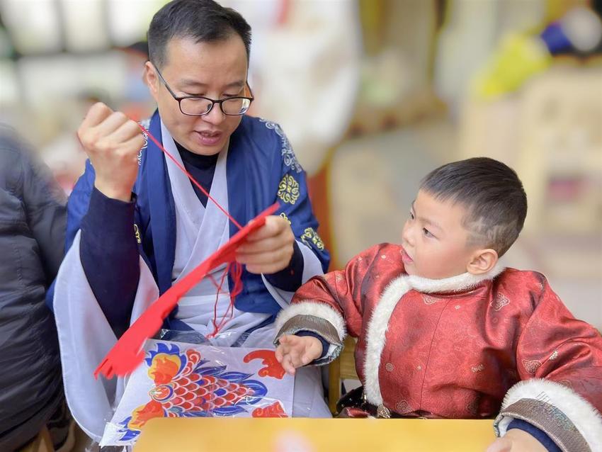 龙行龘龘！这所幼儿园开展国风运动会