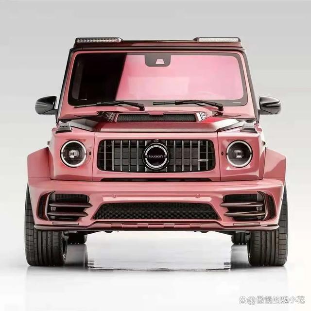 奔驰“AMG G63”金刚芭比亮相，外观造型更野性