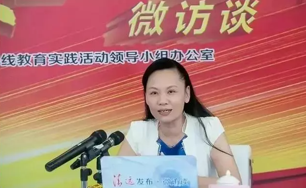 美女书记郑小燕，肉身开路，被领导从幼师硬拱成区委书记