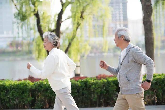 甲状腺癌患者是怎么去离世的？医生：大多因这几个并发症，别小瞧