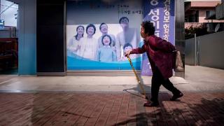韩国政府“重金求子”，女性却在“生育罢工”