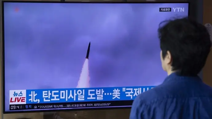美国核潜艇接连访韩，朝鲜再射弹回应，“半岛剧本”如何演变？
