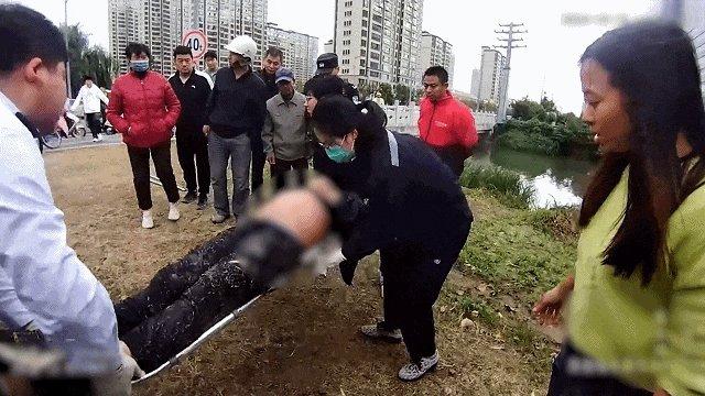 警方视点丨盐城东台：生死关头，62岁的他救了31岁的他！